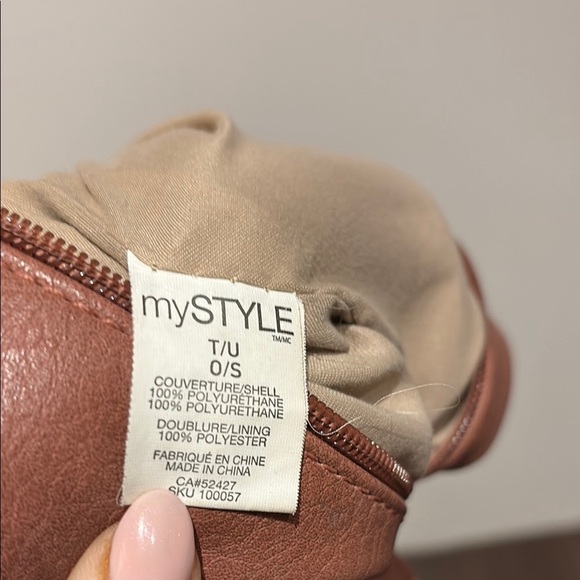 My Style Tan Leather Shoulder Bag with Silver Hardware - Picture 7 of 7